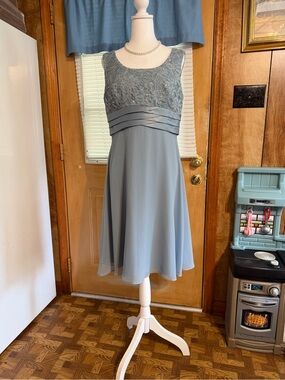 R&M Richards Dusty Blue Lace Bodice Midi Dress